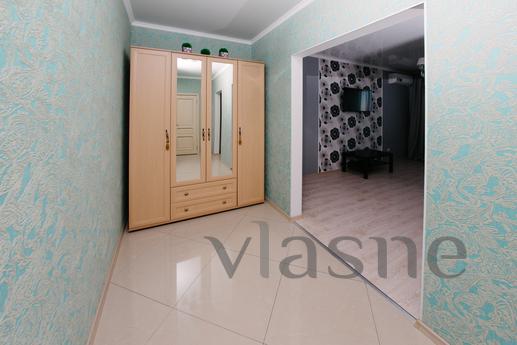 The apartment is in the heart of the cit, Orenburg - günlük kira için daire