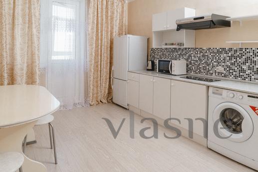 One bedroom apartment with renovated., Orenburg - günlük kira için daire