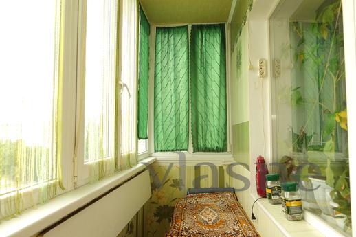 3 com. apartment in Berdyansk by the sea, Berdiansk - apartment by the day