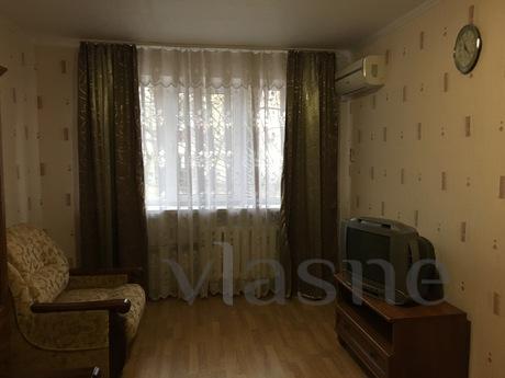 I rent my one-room apartment by the sea in 22, Parkovaya Str