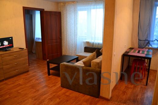2 bedroom apartment in the center, Kemerovo - günlük kira için daire