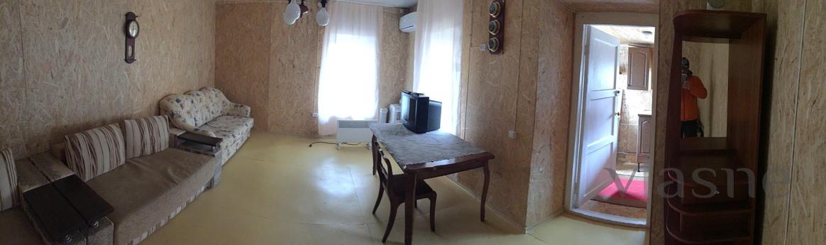 Rent daily my modest house, Chernomorsk (Illichivsk) - apartment by the day