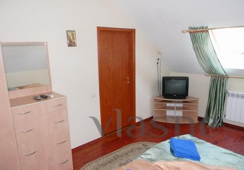 Mini-hotel Savoy Lux 50m from the sea, Berdiansk - apartment by the day