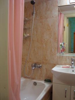 Rent 2-room apartment in the center, Odessa - apartment by the day