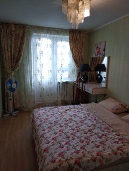 Cherny 3 yatak odalı daire, Chernomorsk (Illichivsk) - günlük kira için daire