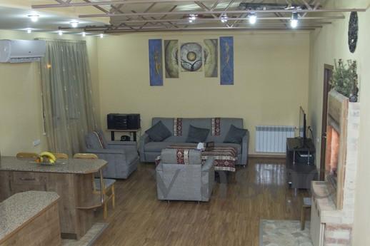 4-кімнатна квартира в Єревані, Єреван - квартира подобово