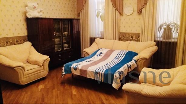 Bir günde 3 odalı daire kiralayın., Odessa - günlük kira için daire