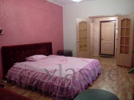 1 room luxury apartment, Surgut - apartment by the day