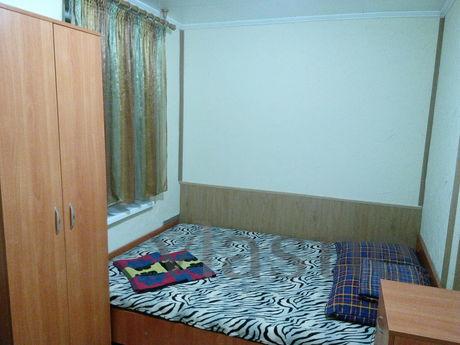 Berdyansk'da 3 yatak odalı ev, Berdiansk - günlük kira için daire