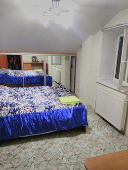 Deribasovskaya yakınında 4 yatak odalı m, Odessa - günlük kira için daire