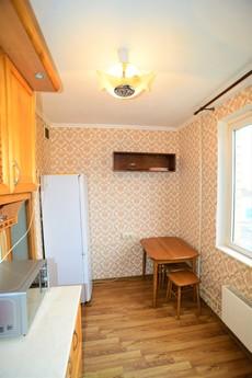 Cozy 1 bedroom apartment near the metro, Moscow - günlük kira için daire