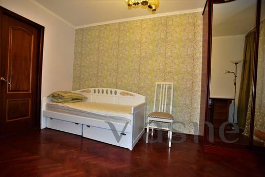 Rent a cozy 2-bedroom apartment, Москва - квартира подобово