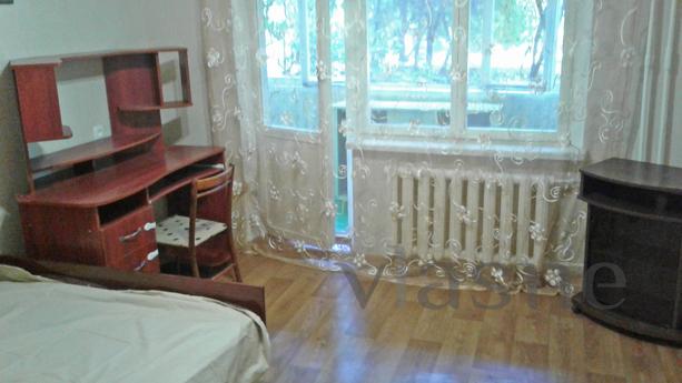 Аренда 2-х комнатная квартира посуточно, Бердянск - квартира посуточно