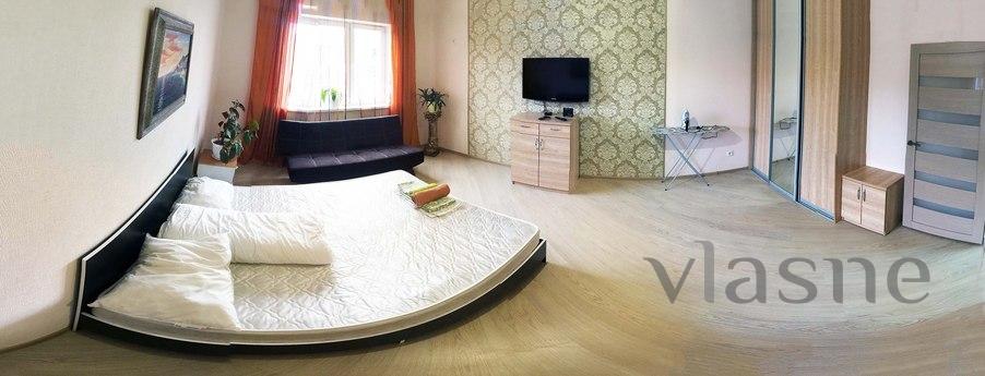 Cozy 1-bedroom apartment in the center, Краснодар - квартира подобово