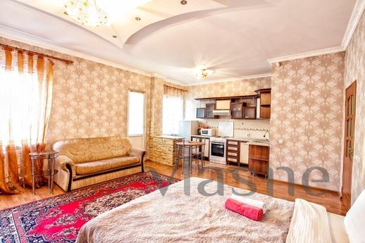 Kunaeva, 35, 1 room 118 New m, Astana - günlük kira için daire