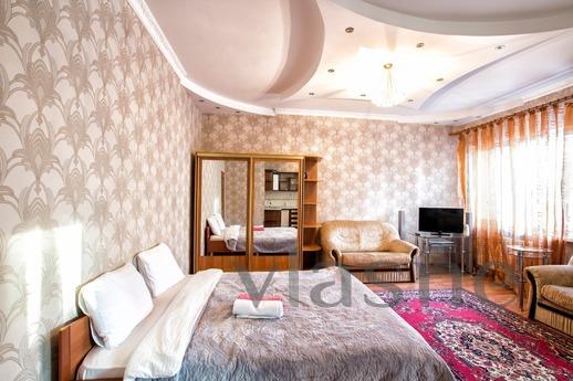 Kunaeva, 35, 1 room 118 New m, Astana - günlük kira için daire