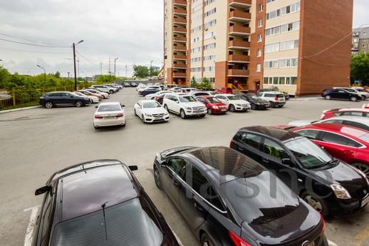 1 bedroom apartment for rent, Tyumen - günlük kira için daire