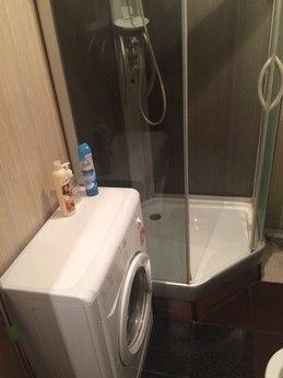 1 bedroom apartment for rent, Tyumen - günlük kira için daire