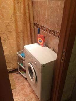 1 bedroom apartment for rent, Tyumen - günlük kira için daire