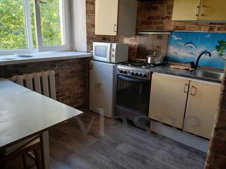 Сдаётся 1 к на Парковой18.тел, Черноморск (Ильичевск) - квартира посуточно