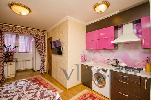 Rent 3 room  apartment, Almaty - günlük kira için daire