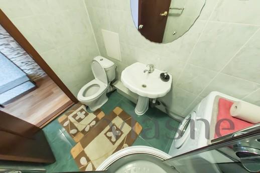 Luxurious 1-roomed apartment by the day, Kostanay - günlük kira için daire