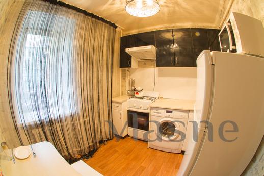 Cozy 1-room in the center, Kostanay - apartment by the day