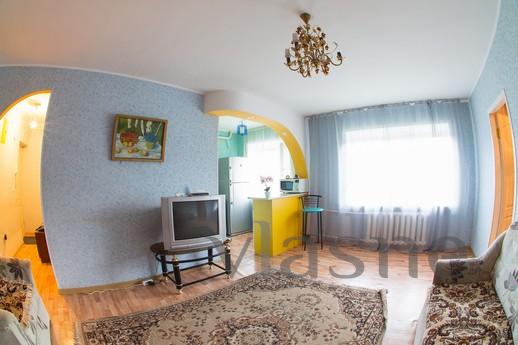 2-bedroom apartment in the city center, Kostanay - günlük kira için daire