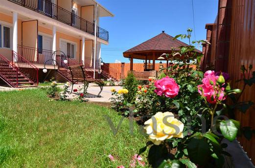 „Przytulny dziedziniec” - mini-hotel w Peschanoy, Bakhchisar