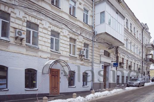 Şehir merkezinde güzel bir yerde daire, Kyiv - günlük kira için daire