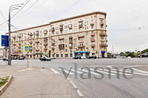 A huge apartment near the metro, Moscow - günlük kira için daire