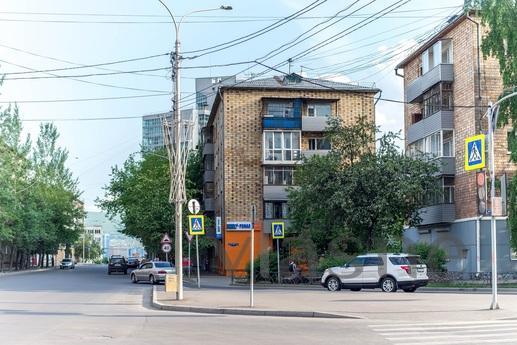 Отличная квартира рядом с ЖД вокзала, Красноярск - квартира посуточно