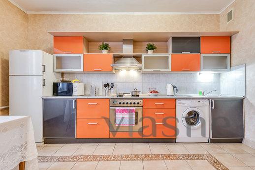 Spacious apartment in Warsaw 23k2, Saint Petersburg - günlük kira için daire