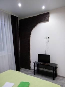 Excellent one-bedroom apartment, Surgut - günlük kira için daire