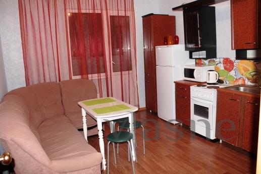 Large 2-bedroom apartment, Surgut - günlük kira için daire