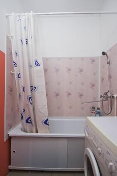 A large 2 bedroom apartment, Surgut - günlük kira için daire