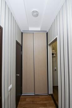 Cozy apartment with private facilities, Surgut - günlük kira için daire