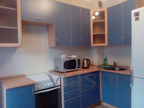 spacious apartment on Kirtbai, Surgut - günlük kira için daire