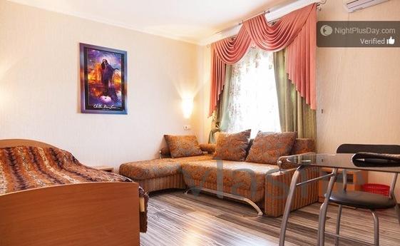 Comfortable rooms with kitchen., Odessa - apartment by the day