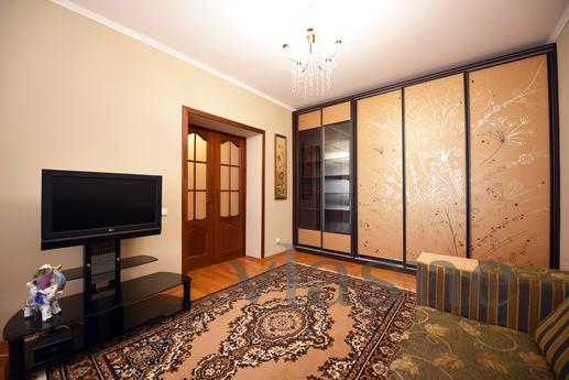 Günlük kiralık 2 odalı apartman merkezi , Boryspil - günlük kira için daire