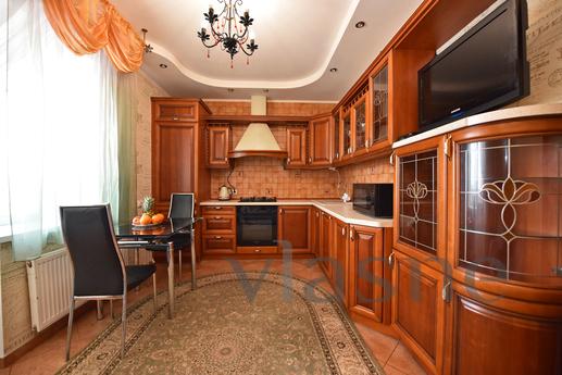 Шикарная двухкомнатная квартира в центре г. Борисполь. Супер