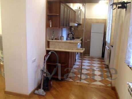 Apartment in the small center of Yerevan, Єреван - квартира подобово