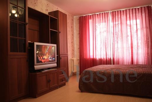 Apartment in the East micron, Tyumen - apartment by the day