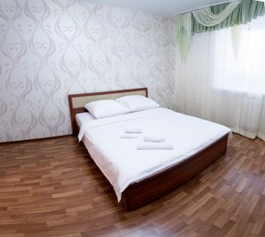 2-bedroom apartment in the first microra, Tyumen - apartment by the day