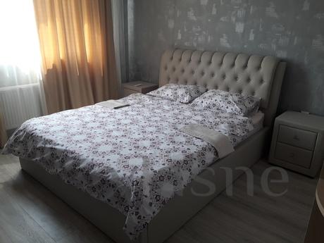 One bedroom apartment near the metro station Left Bank (10 m