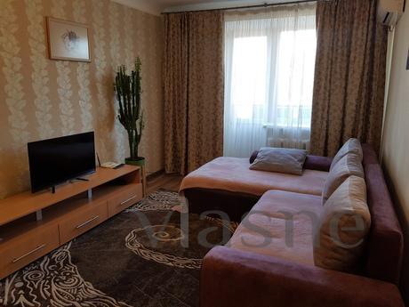 Room apartment in the center, Kropyvnytskyi (Kirovohrad) - apartment by the day