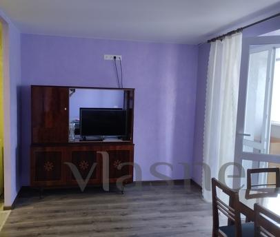 Сдам 2 комнатную квартиру посуточно, Новомосковск - квартира посуточно