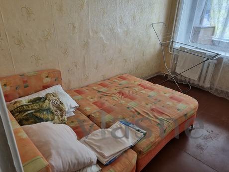 3-room apartment on Mira 22, Zlatoust - günlük kira için daire