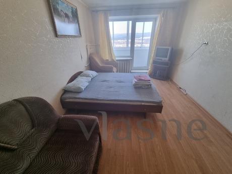 2-room apartment, Zlatoust - günlük kira için daire
