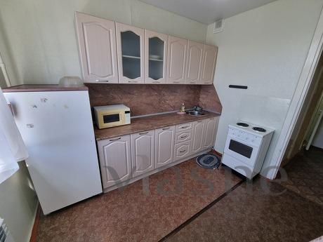 1-room apartment Mira 28, Zlatoust - apartment by the day